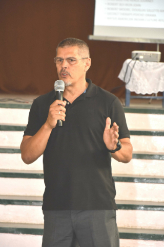 Mr. Philip Burrett holds a Workshop for our Students as well as our Teachers