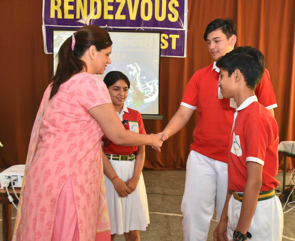 Rendezvous Quiz (Senior Inter House Quiz Competition)