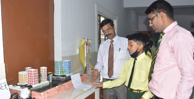 MIDDLE SCHOOL SCIENCE EXHIBITION 