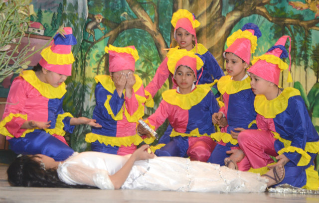 INTER HOUSE ONE ACT PLAY (ENGLISH)  - MIDDLE SCHOOL (Classes VI â€“ VIII)